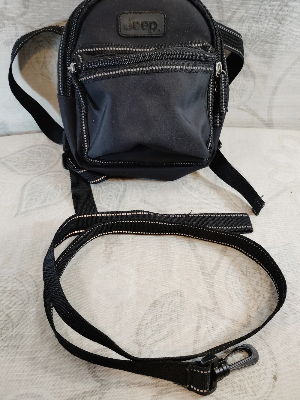 Jeep Black Kids Backpack Bag with  Secure  Anti-lost Harness Strap For Safety